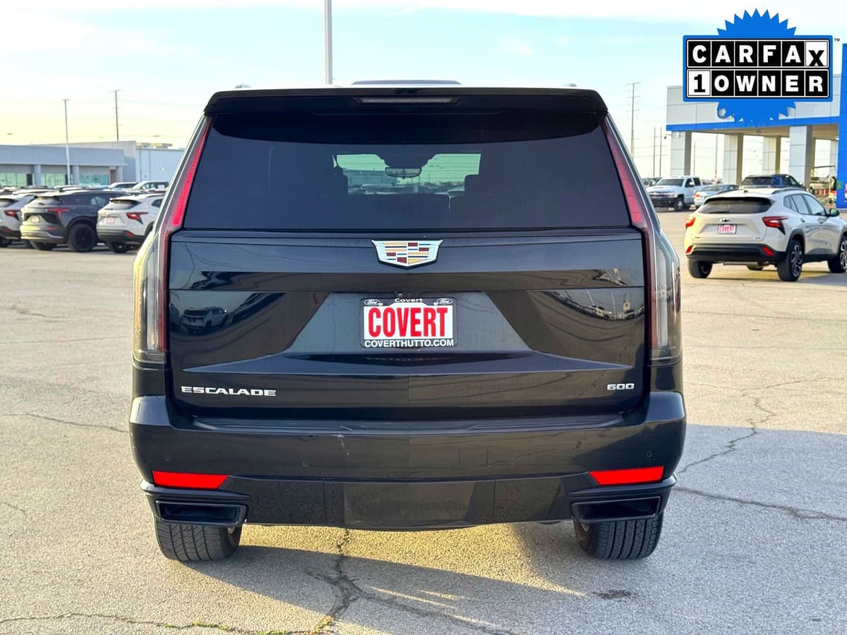 2023 Cadillac Escalade - Image 7