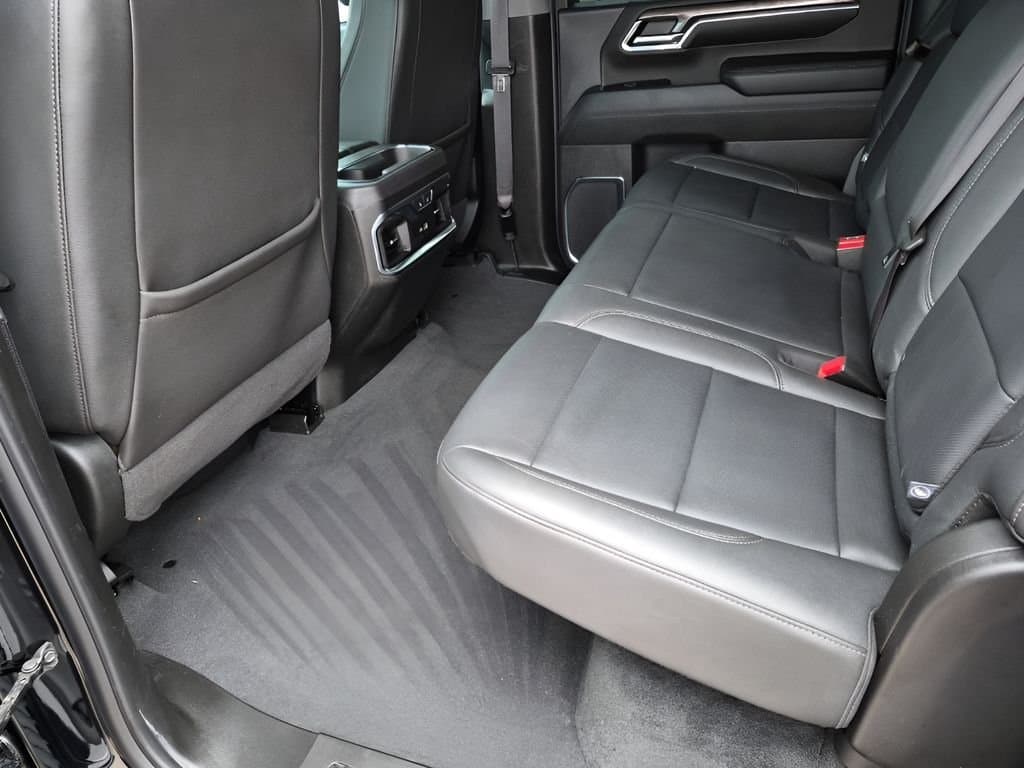 2024 Chevrolet Silverado 2500HD - Image 20