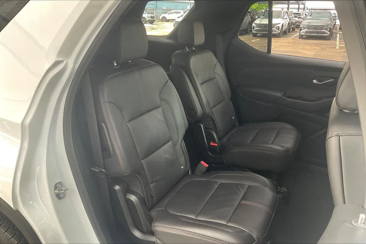 2023 Chevrolet Traverse - Image 20