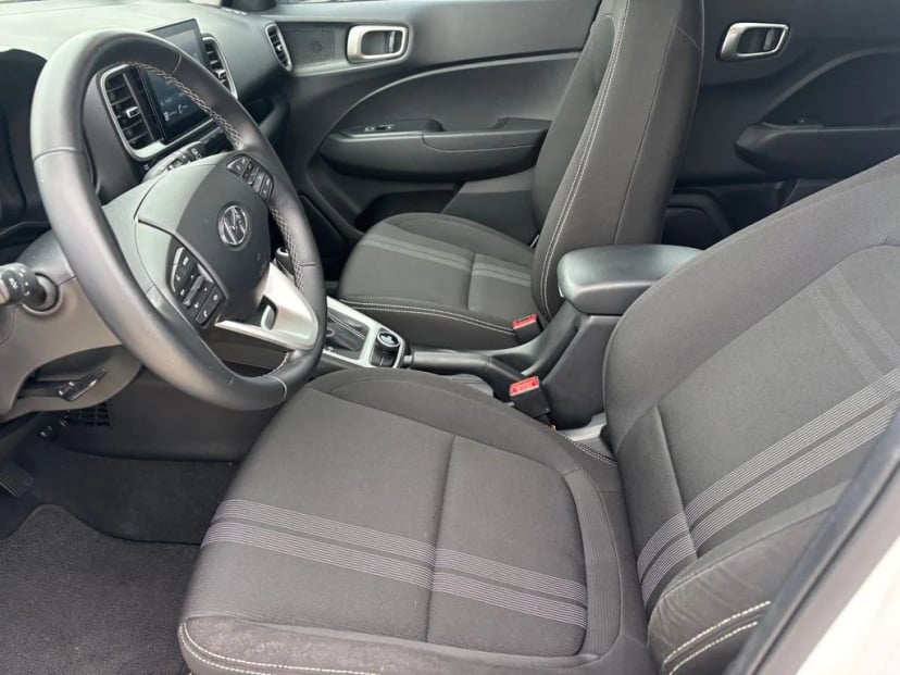 2021 Hyundai Venue - Image 8