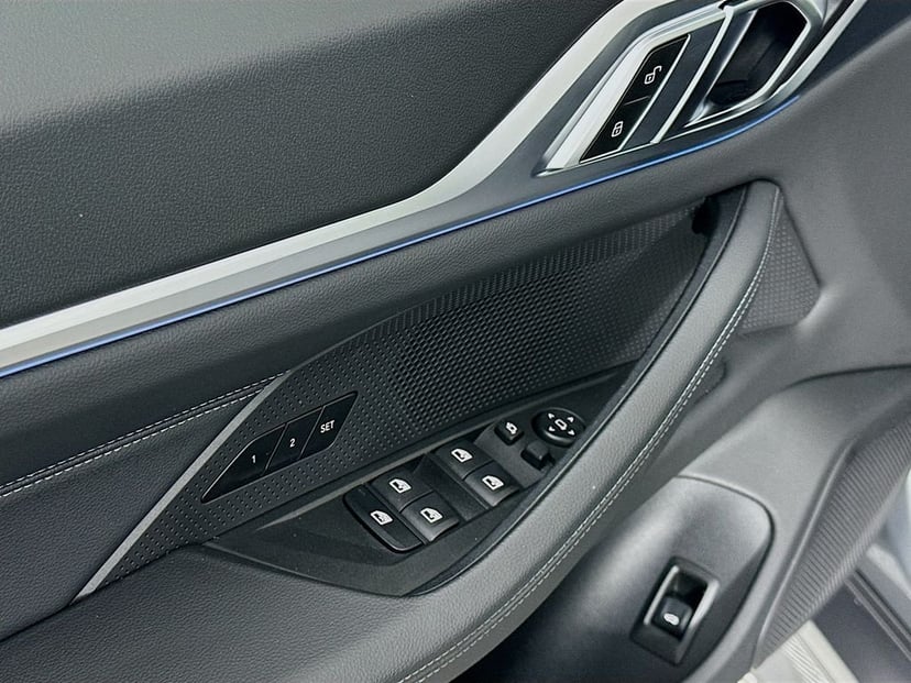 2023 BMW i4 - Image 18