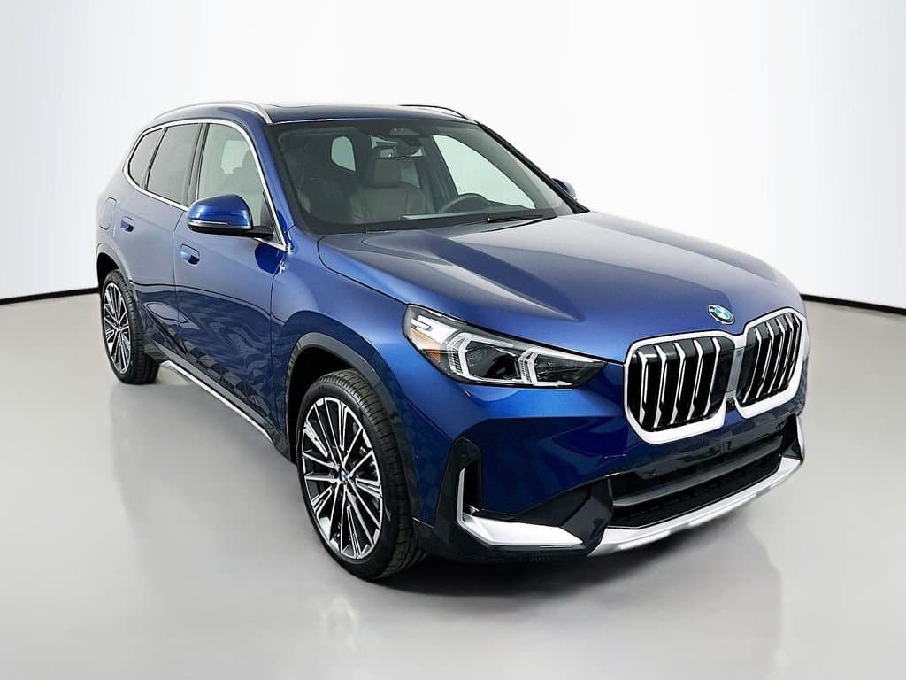 2025 BMW X1 - Image 3