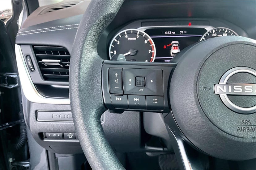 2023 Nissan Rogue - Image 23