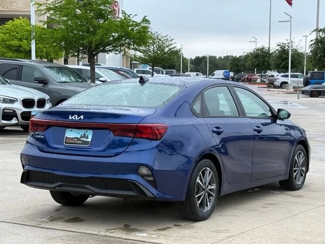 2023 Kia Forte - Image 5