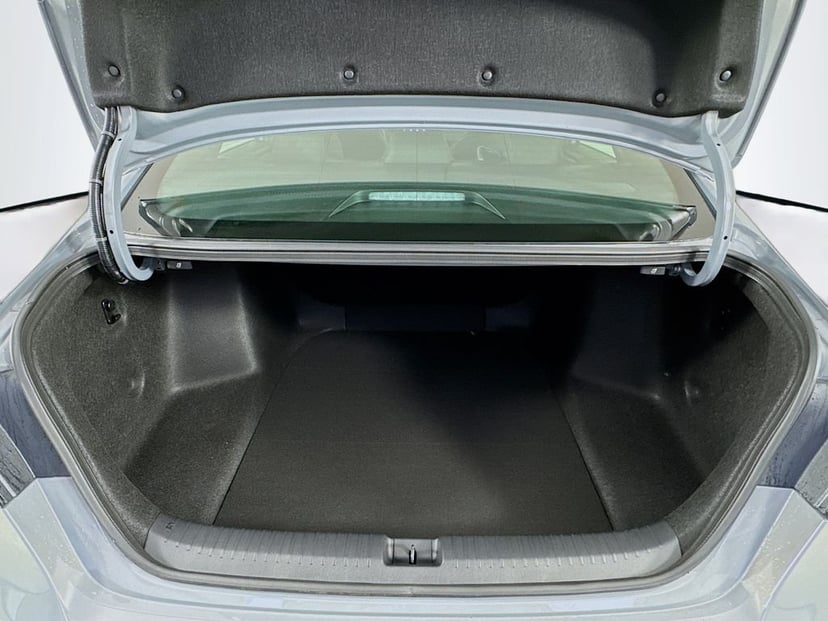 2026 Honda Accord Hybrid - Image 10
