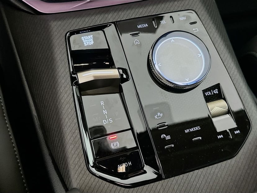 2025 BMW X3 - Image 15