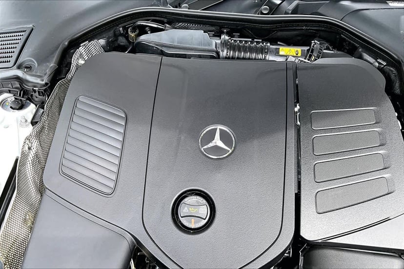 2026 Mercedes-Benz C 300 - Image 33