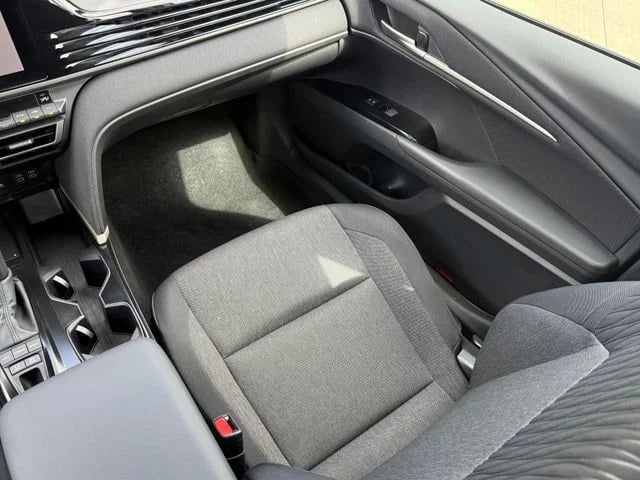 2026 Toyota Camry - Image 25