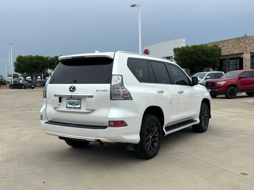 2023 Lexus GX - Image 4