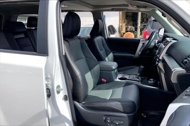 2024 Toyota 4RUNNER - Image 9