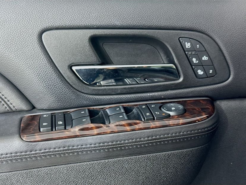 2012 GMC Yukon - Image 20