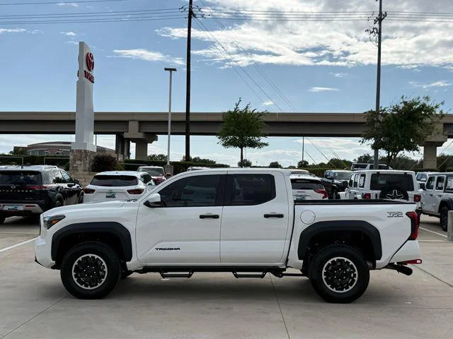 2025 Toyota Tacoma - Image 36