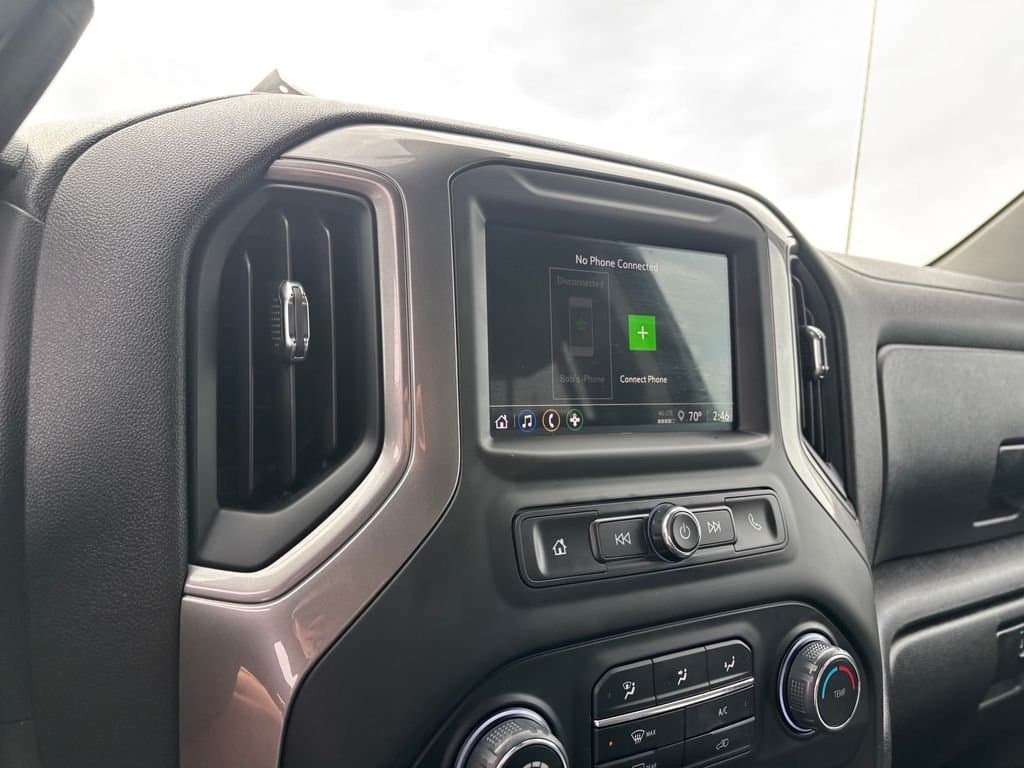 2025 Chevrolet Silverado 1500 - Image 17