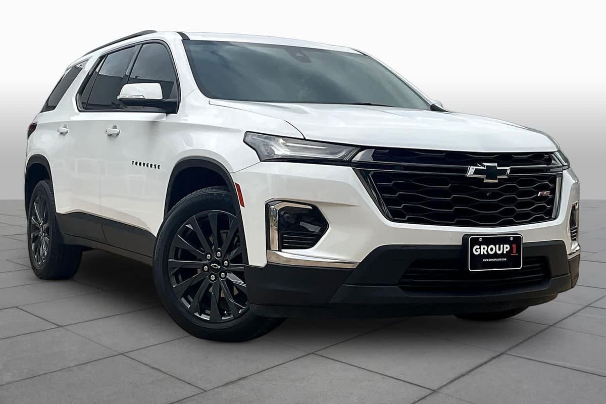 2023 Chevrolet Traverse - Image 3