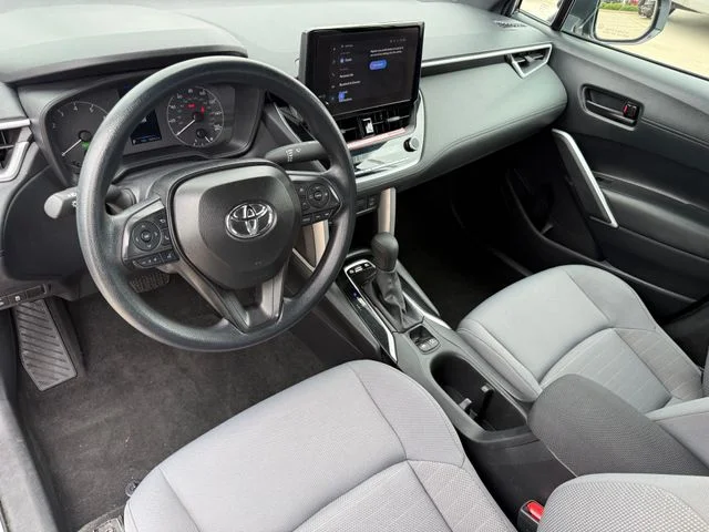 2025 Toyota Corolla Cross - Image 10