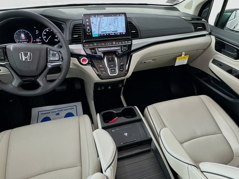 2026 Honda Odyssey - Image 28