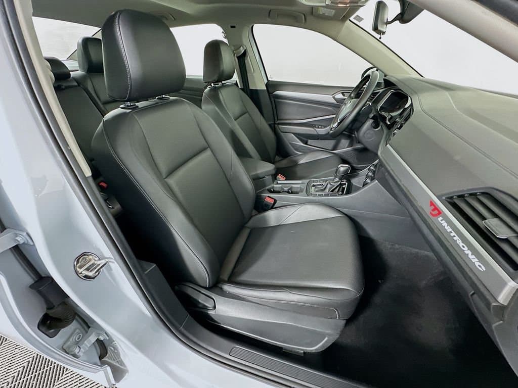 2019 Volkswagen Jetta - Image 27