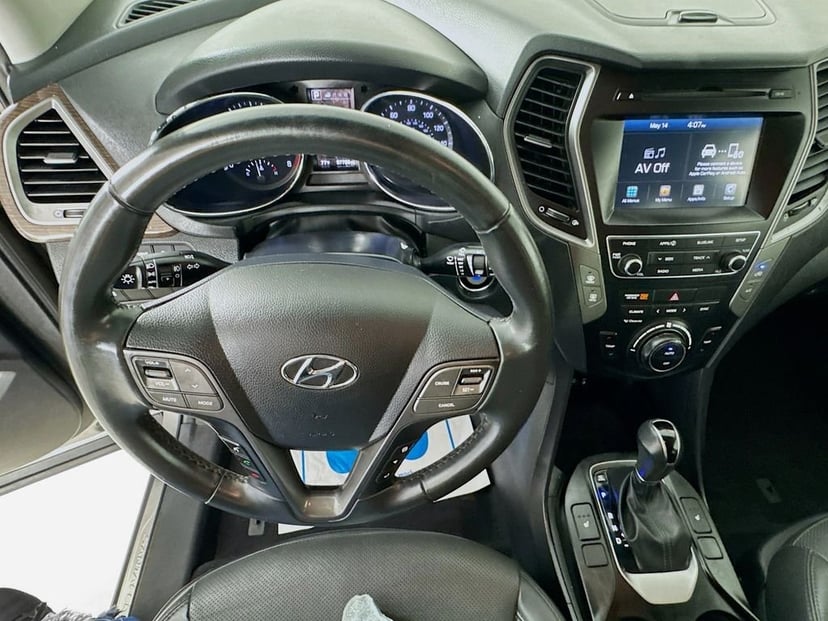 2017 Hyundai Santa Fe Sport - Image 13