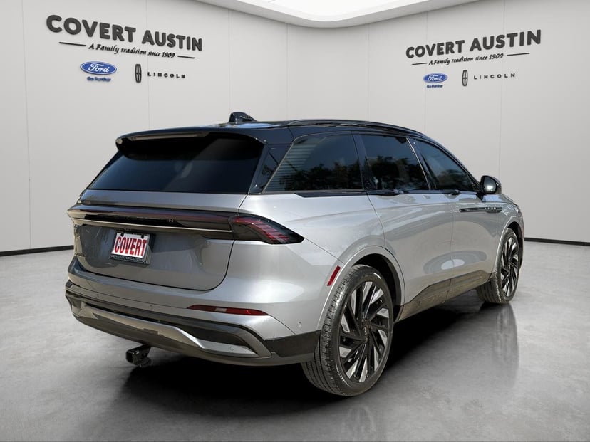 2024 Lincoln Nautilus - Image 5