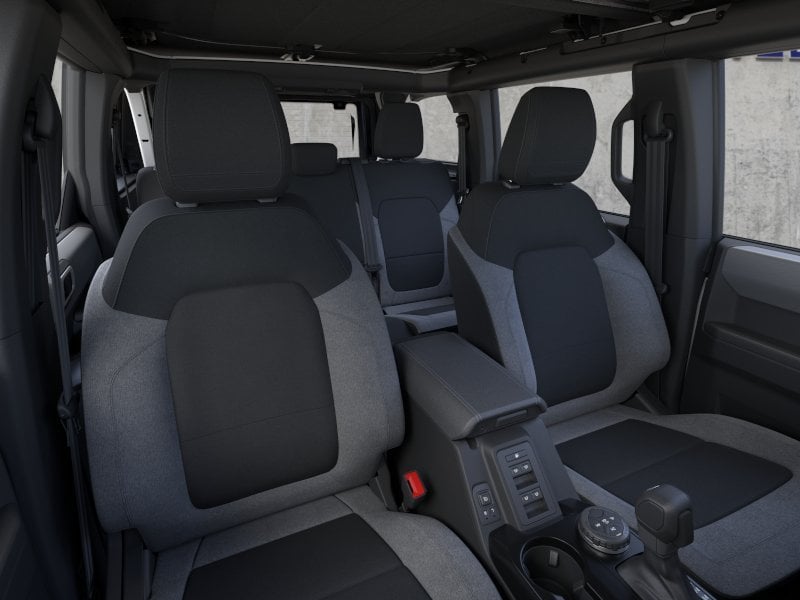 2026 Ford Bronco - Image 23