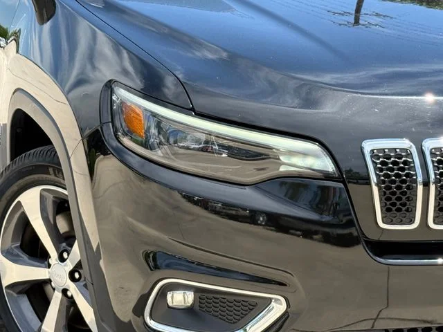 2019 Jeep Cherokee - Image 3