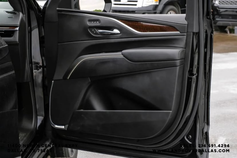2021 Cadillac Escalade - Image 53