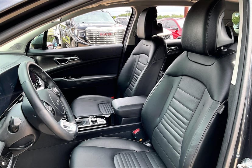 2024 Kia Sportage - Image 8