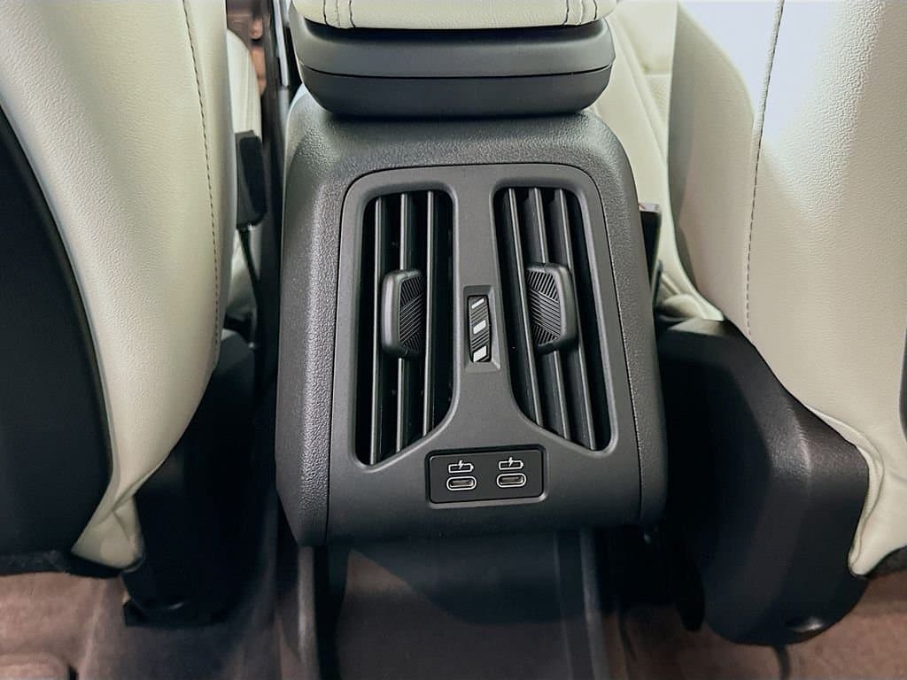 2026 BMW X2 - Image 18