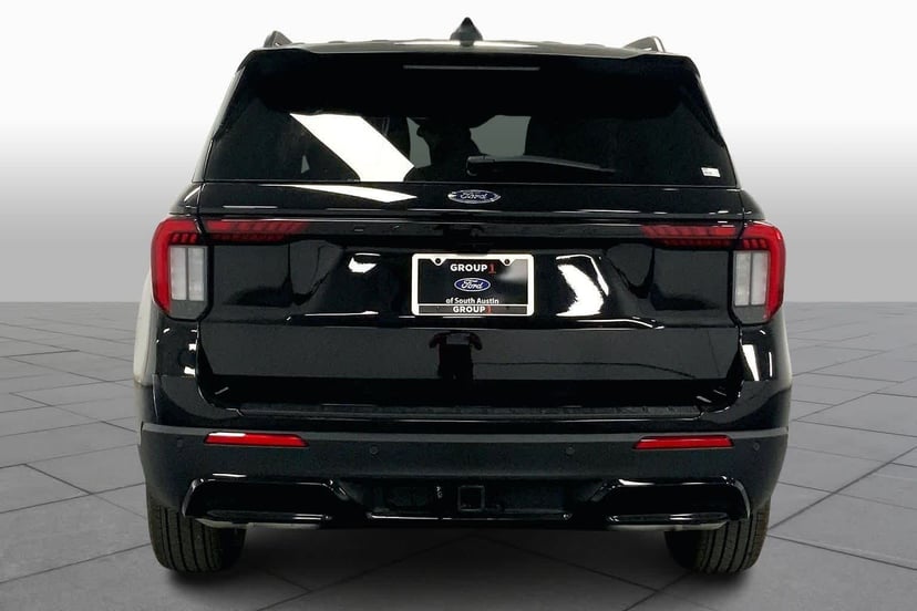 2026 Ford Explorer - Image 4