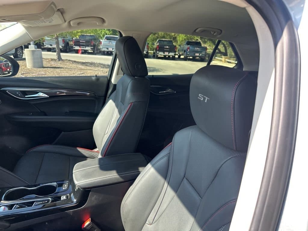 2023 Buick Envision - Image 26