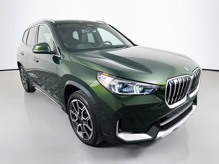 2025 BMW X1 - Image 3