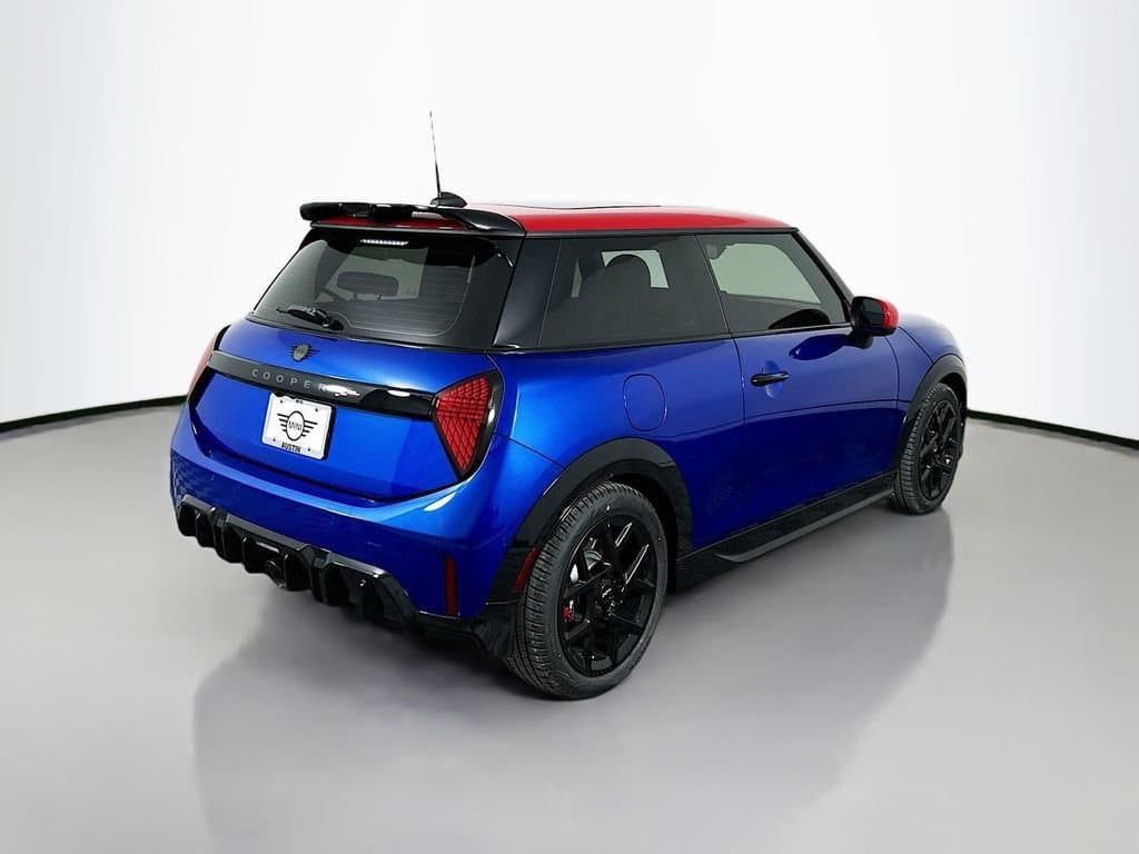 2025 MINI John Cooper Works - Image 5