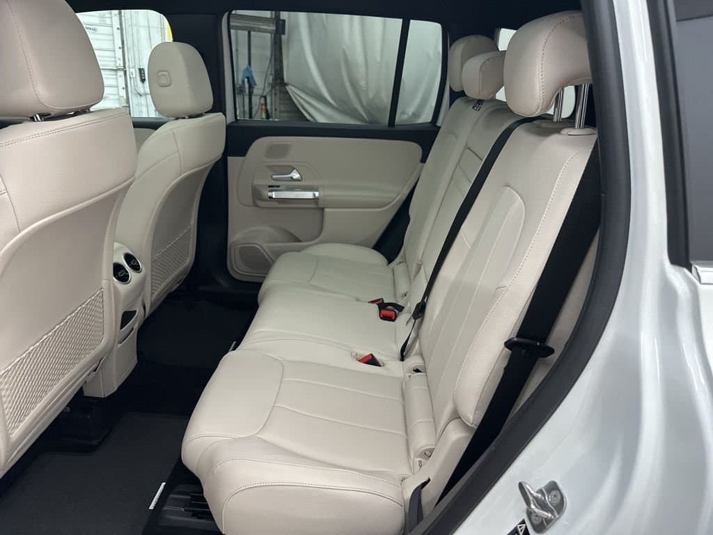 2026 MERCEDES-BENZ GLB - Image 25