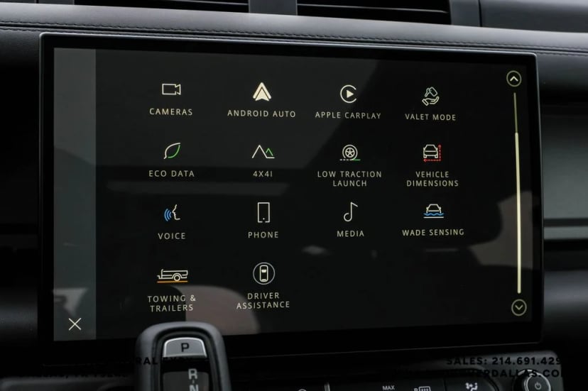 2026 Land Rover Defender 110 - Image 31