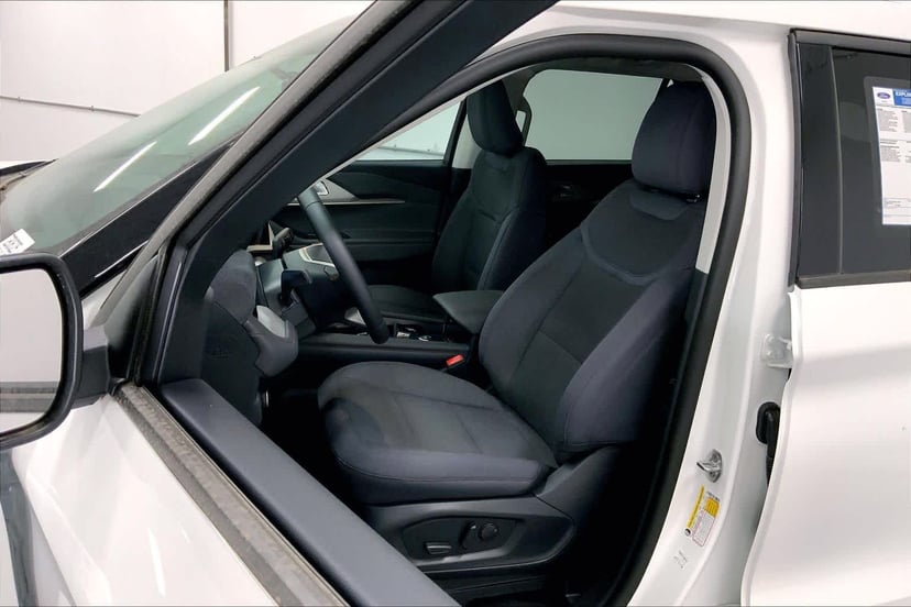 2026 Ford Explorer - Image 8