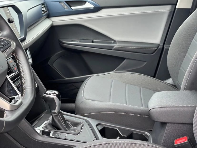 2024 Volkswagen Taos - Image 11