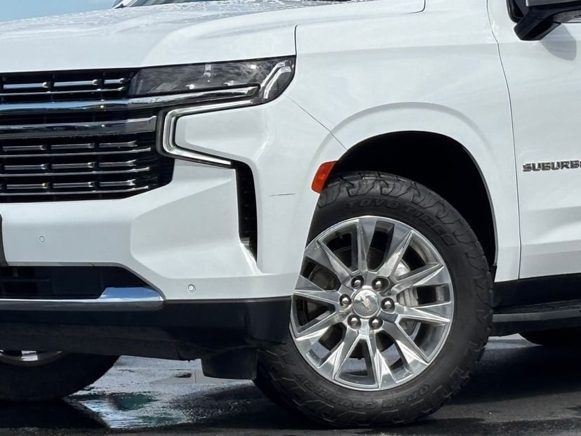 2023 Chevrolet Suburban - Image 2