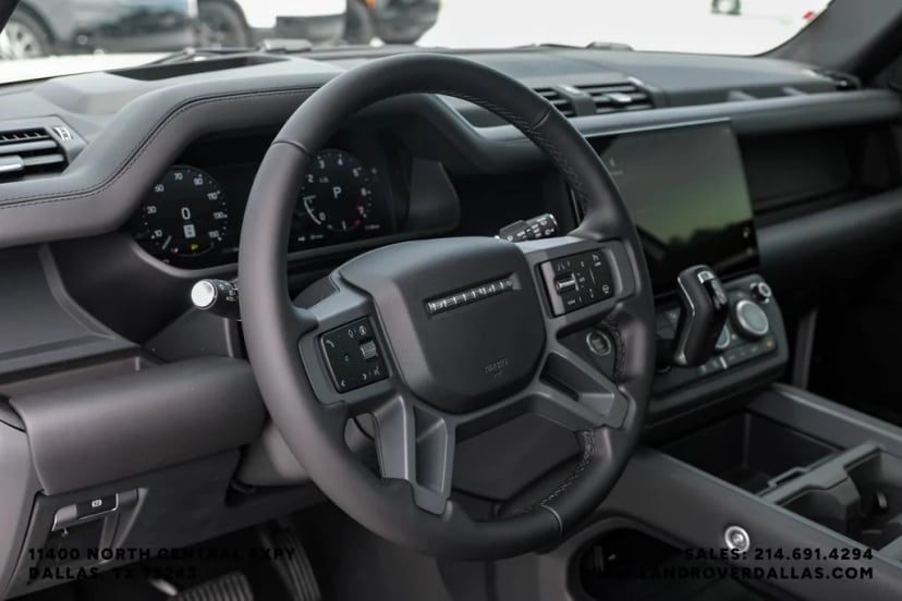 2026 Land Rover Defender 130 - Image 15