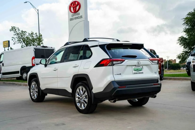 2025 Toyota RAV4 - Image 3