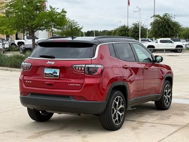 2025 Jeep Compass - Image 4