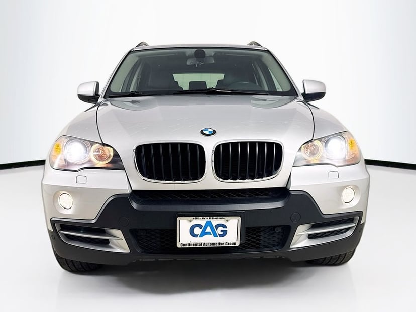 2010 BMW X5 - Image 2