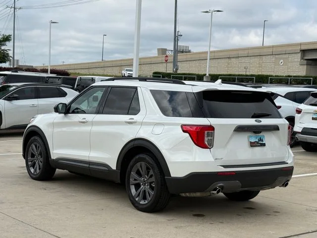 2023 Ford Explorer - Image 5