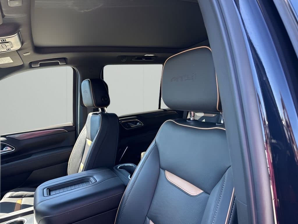 2023 GMC Yukon - Image 28