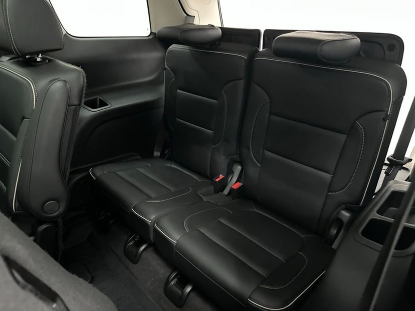 2021 GMC Acadia - Image 19