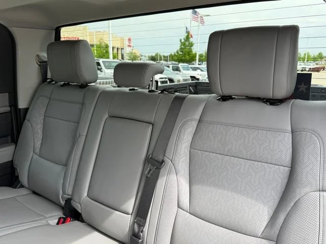 2023 Toyota Tundra Hybrid - Image 26