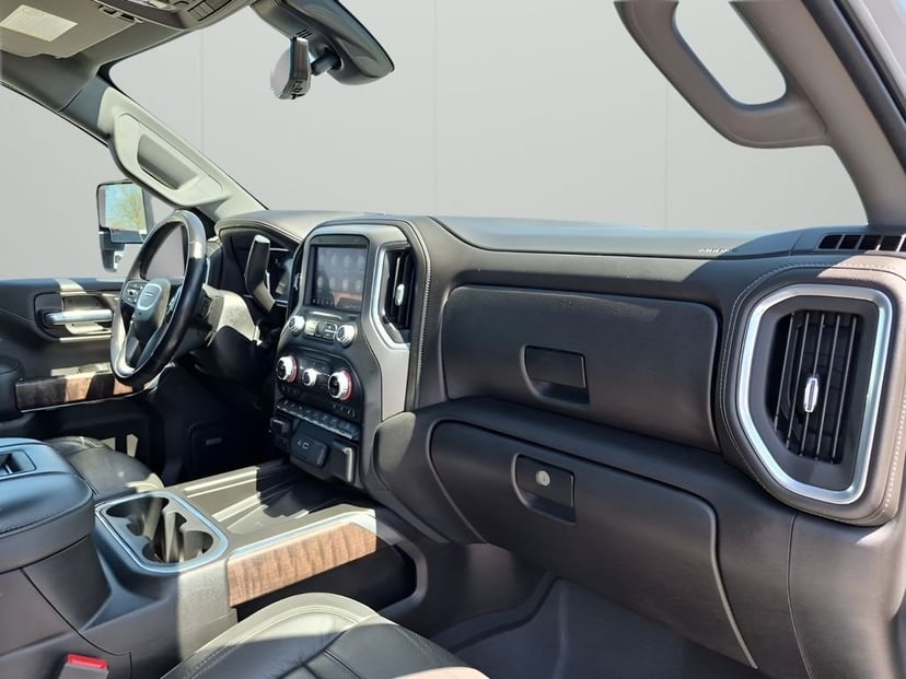 2022 GMC Sierra 2500HD - Image 14