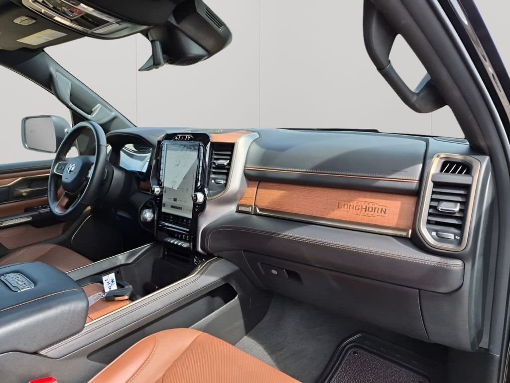2023 Ram 1500 - Image 14