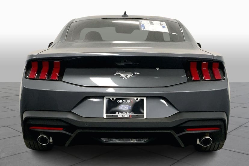 2026 Ford Mustang - Image 4