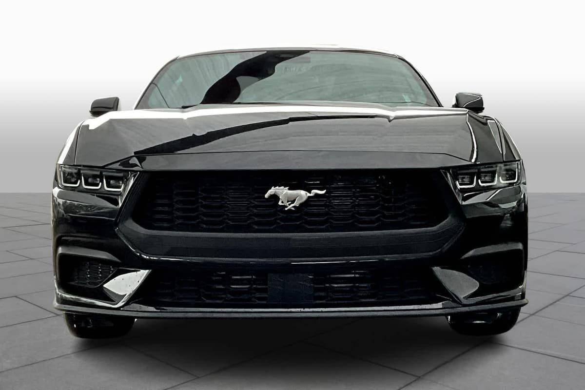 2024 Ford Mustang - Image 3