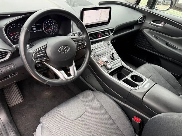 2023 Hyundai Santa Fe - Image 9